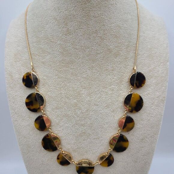 J Crew Factory Adjustable Tortoise Gold Tone Necklace - Picture 9 of 9